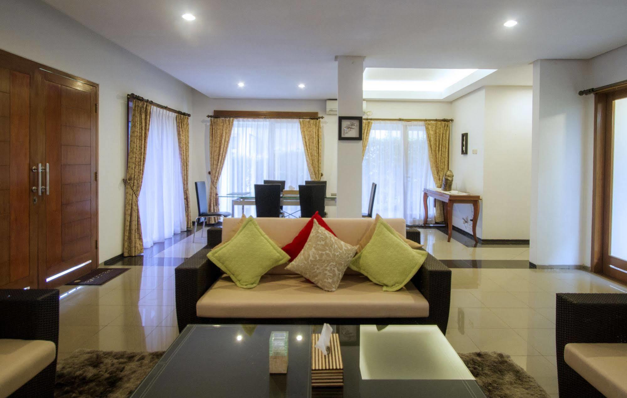 Rumah liburan Kirei Mountain View 7 Bedrooms With A Private Swimming Pool *