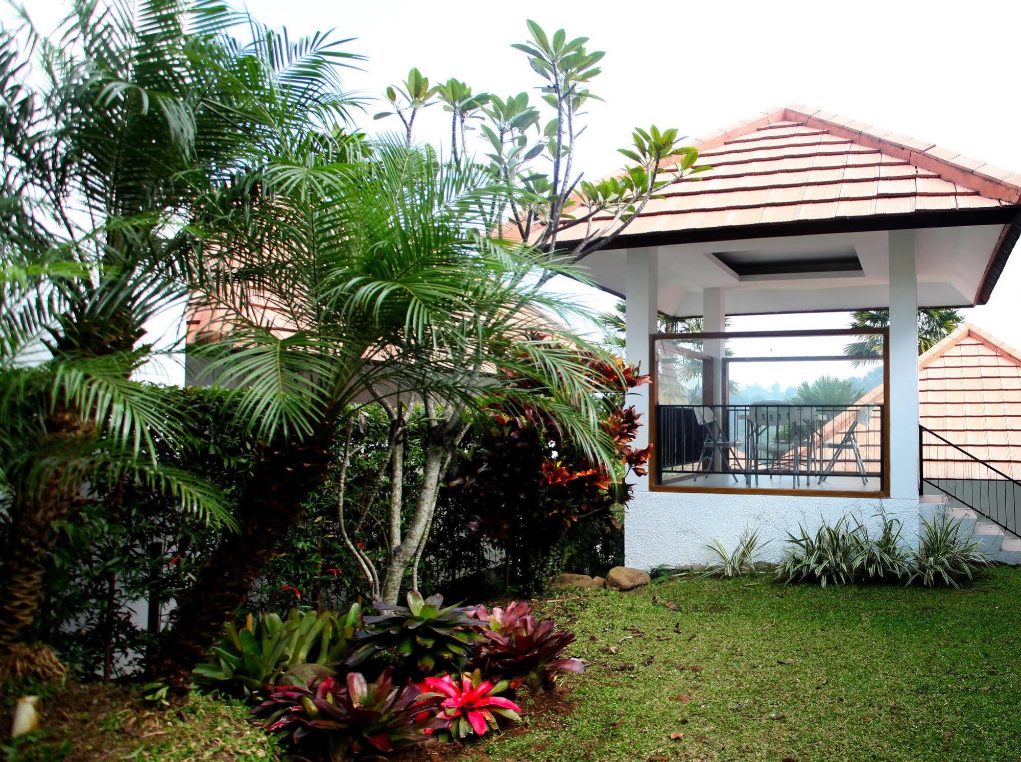 Kirei Mountain View 7 Bedrooms With A Private Swimming Pool *
